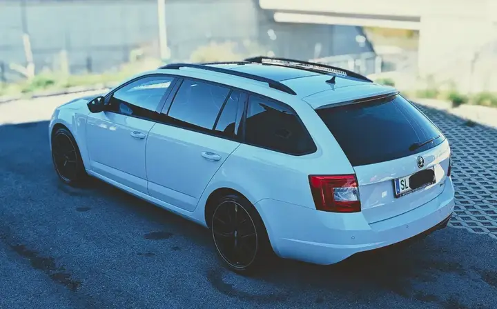 Skoda Octavia Combi 2016 photo 3