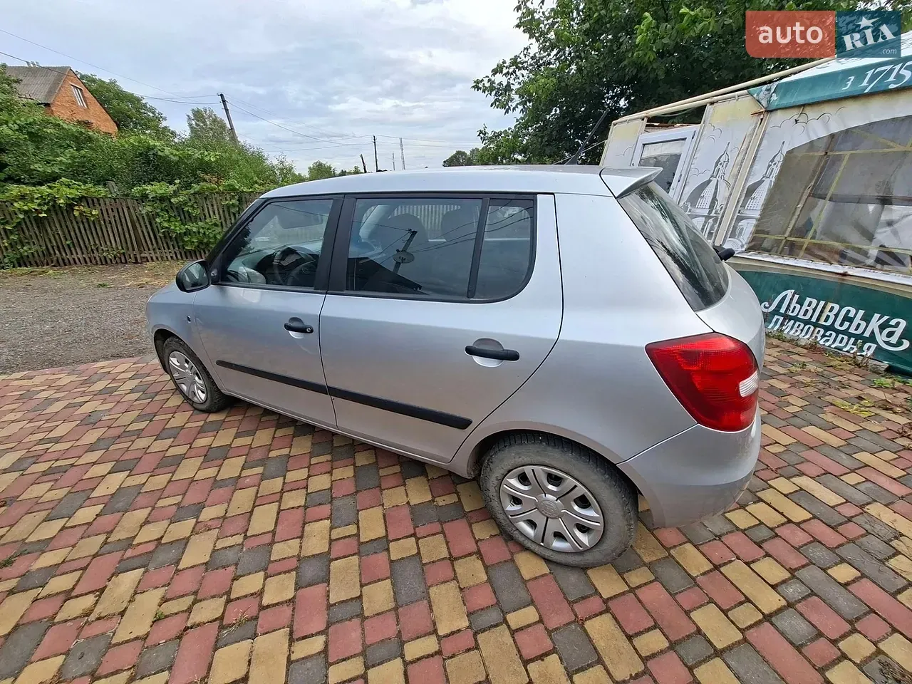 Skoda Fabia 2011 photo 4