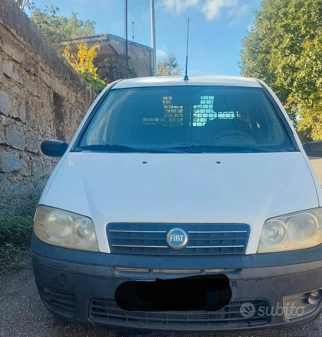 Fiat Punto 2004 photo 3