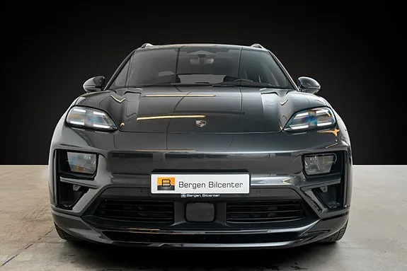 Porsche Macan Turbo 2024 photo 2