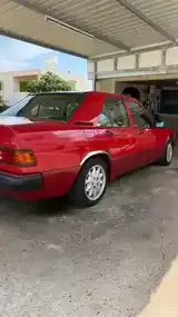 Mercedes-Benz 190 1990 photo 4