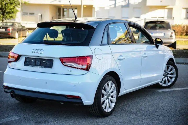 Audi A1 2015 photo 5