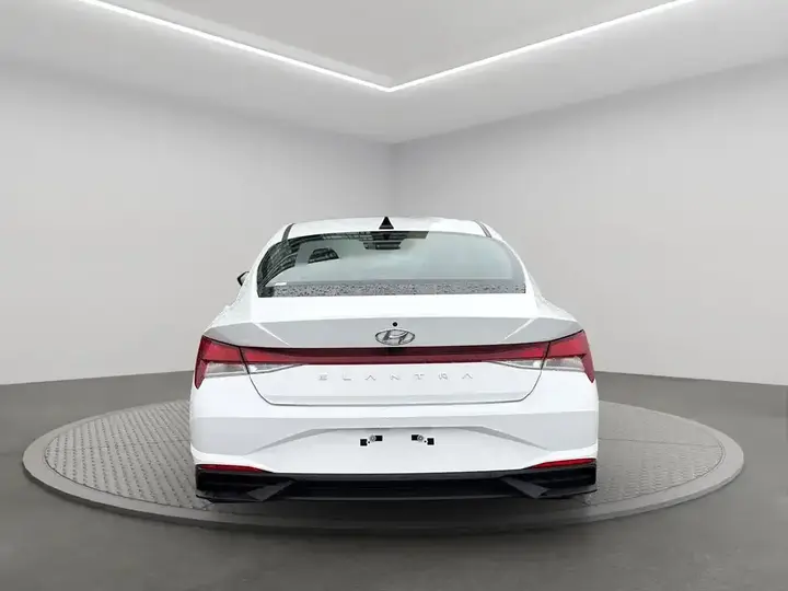 Hyundai Elantra 2023 photo 5