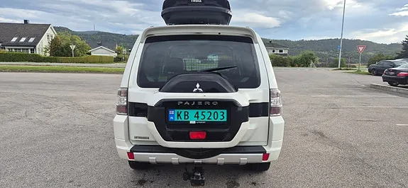 Mitsubishi Pajero 2016 photo 3
