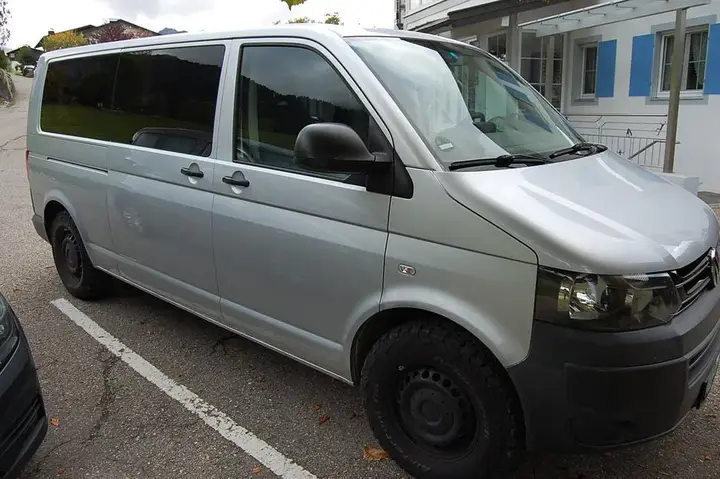 Volkswagen T5 Caravelle