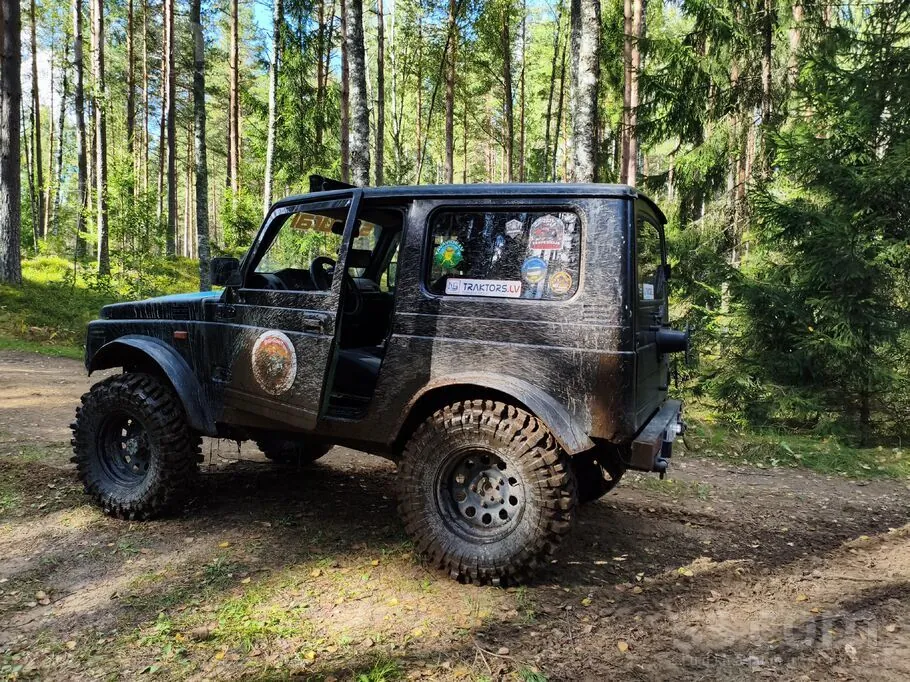 Suzuki Samurai 1998 photo 3