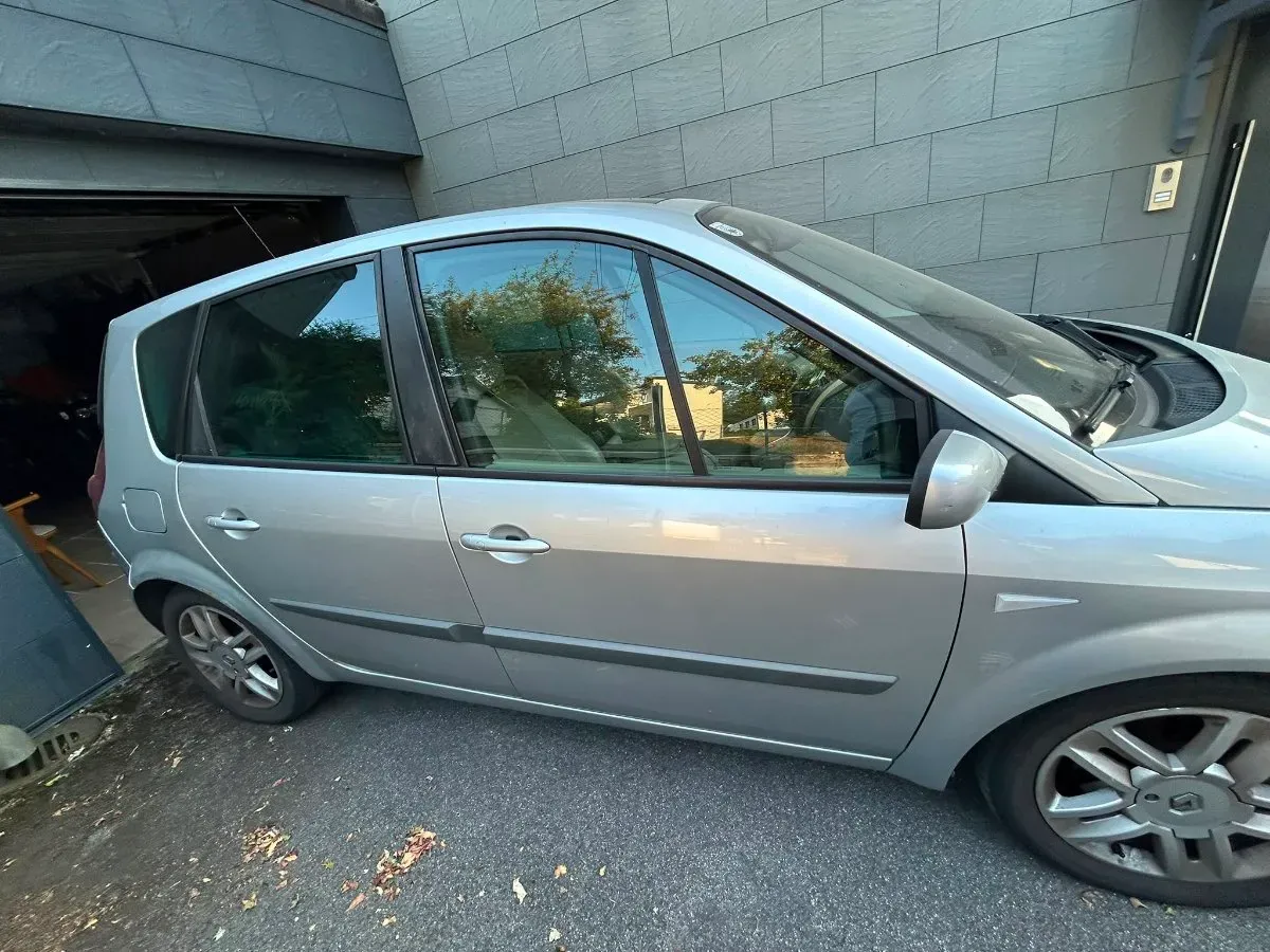 Renault Scenic 2007 photo 2