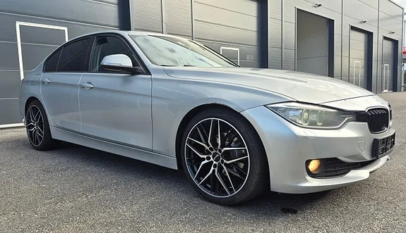 BMW 316D 2013 photo 3