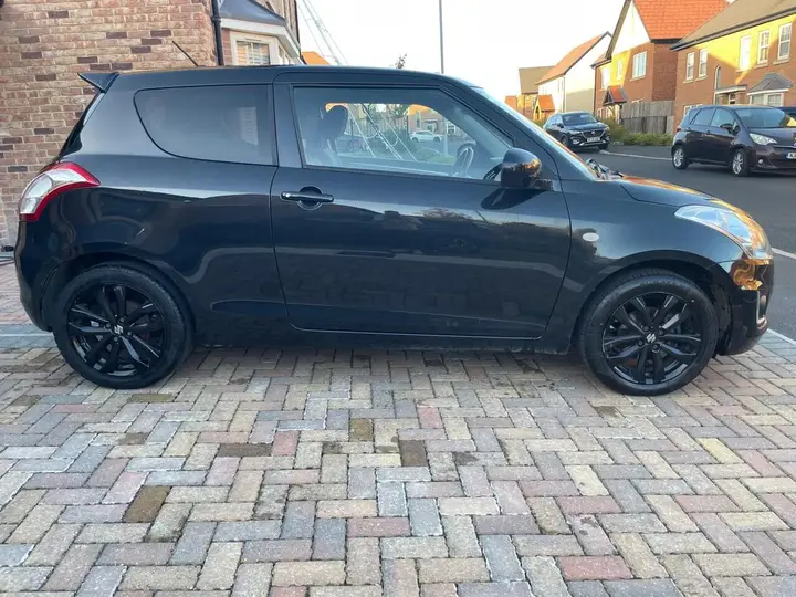 Suzuki Swift 2017 photo 3