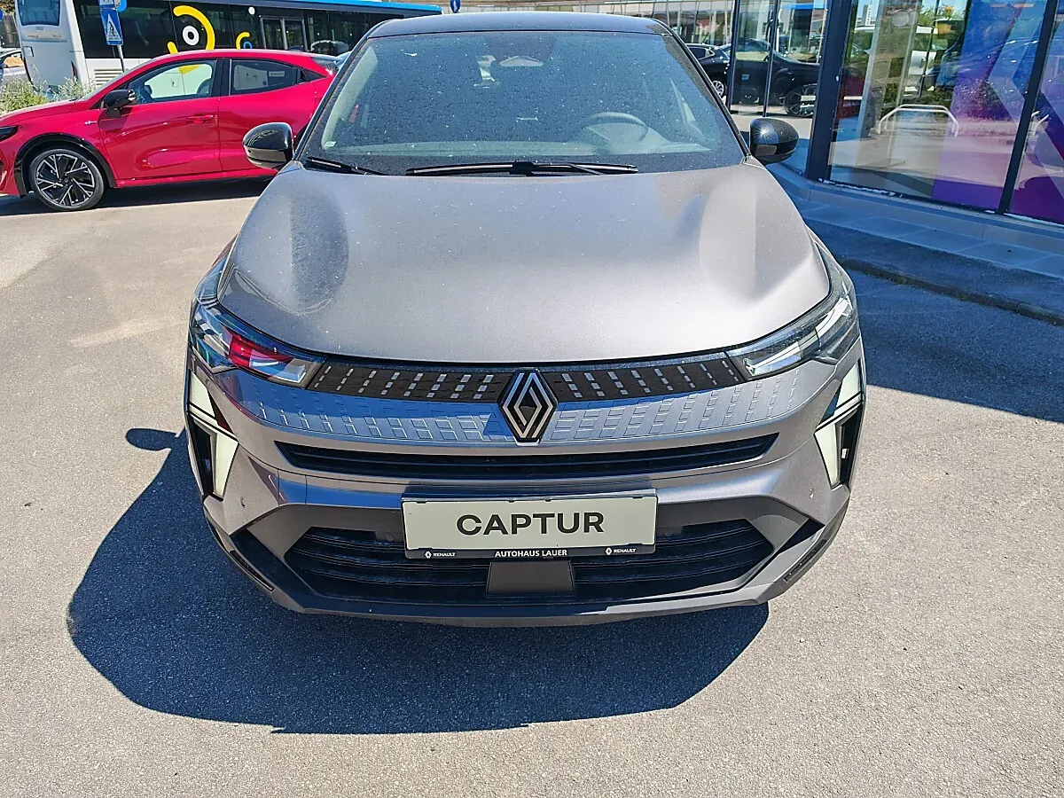Renault Captur 2025 photo 2