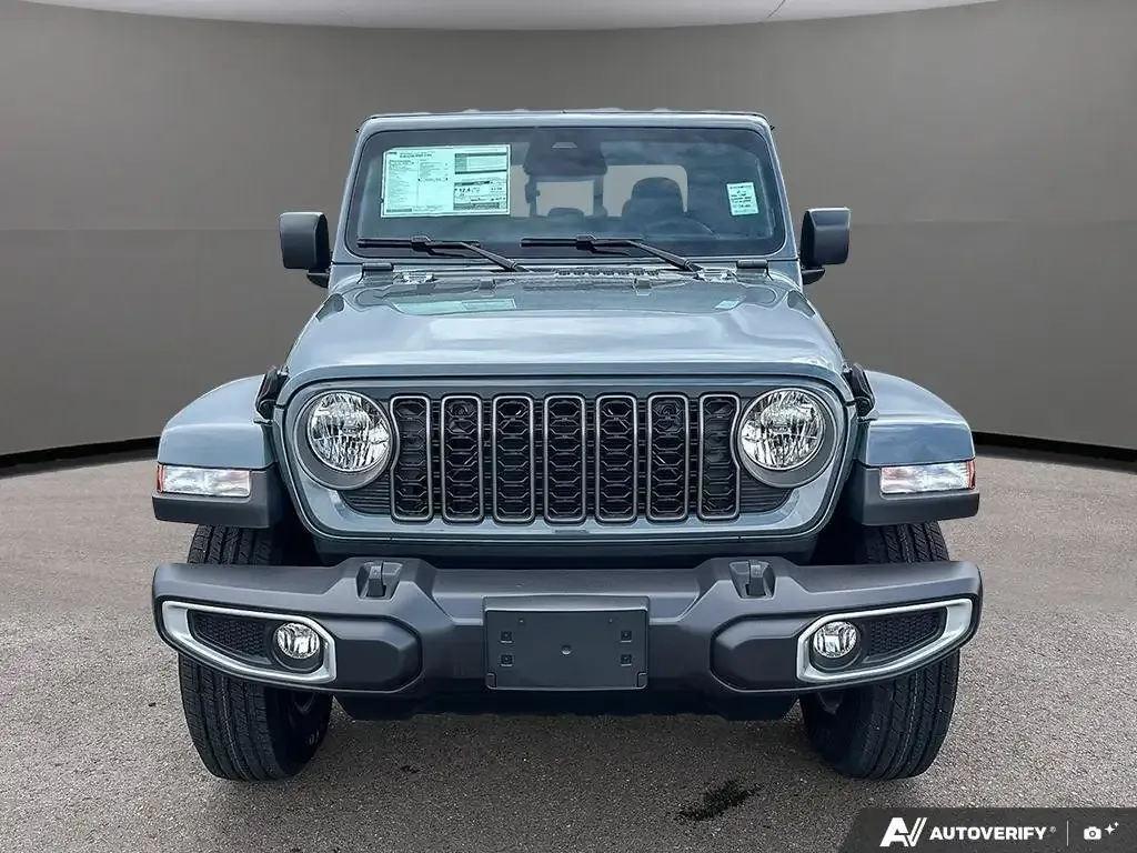 Jeep Gladiator 2026 photo 2