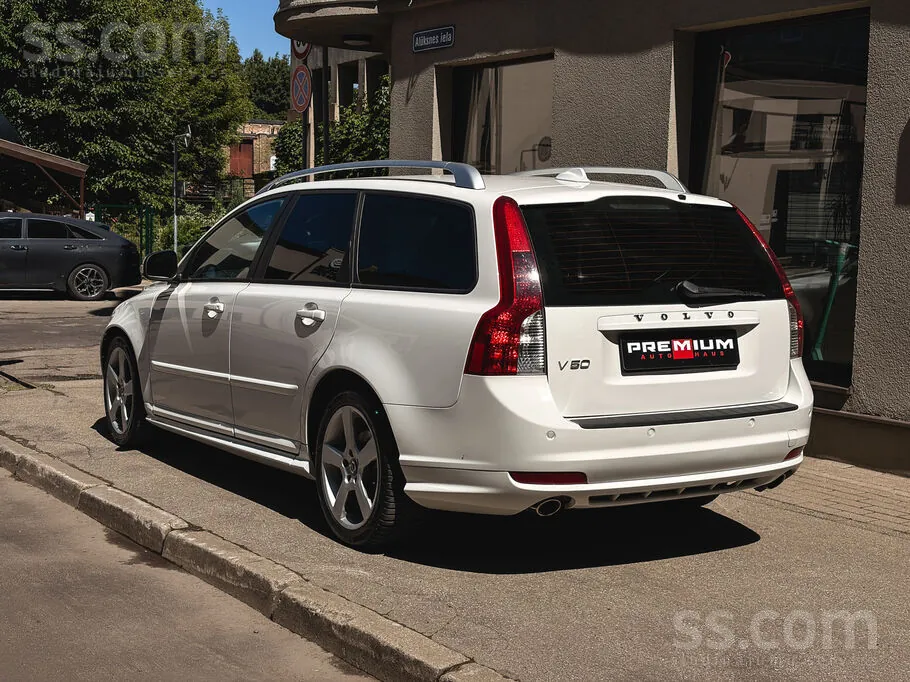 Volvo V50 2011 photo 5