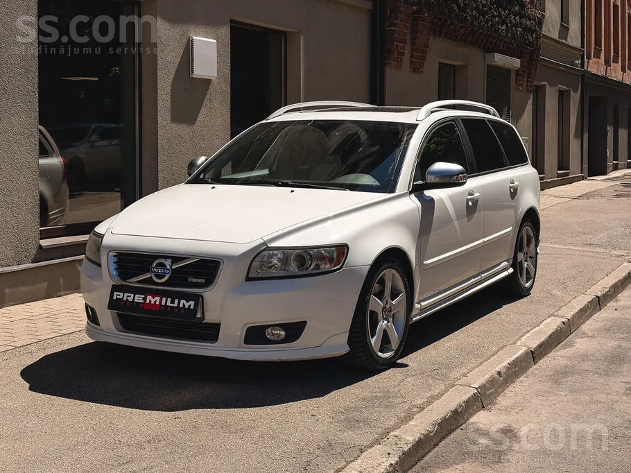 Volvo V50 2011 photo 3
