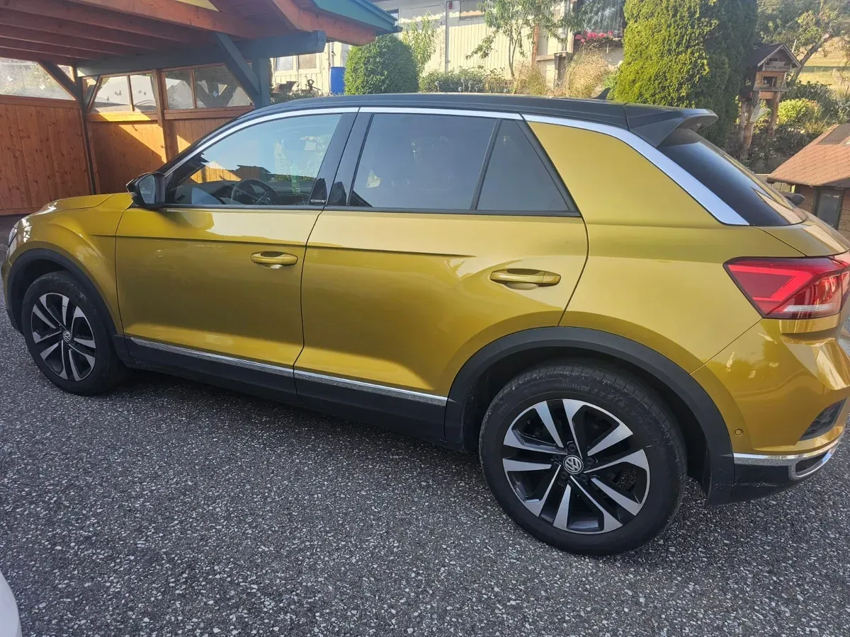 Volkswagen T-Roc 2019 photo 2