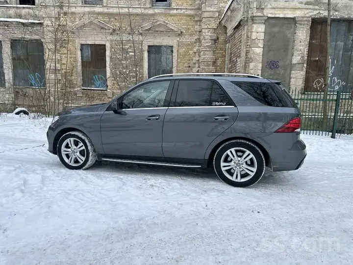 Mercedes-Benz Gle 350D 2016 photo 3