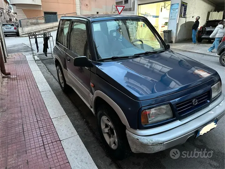 Suzuki Vitara 2004 photo 2