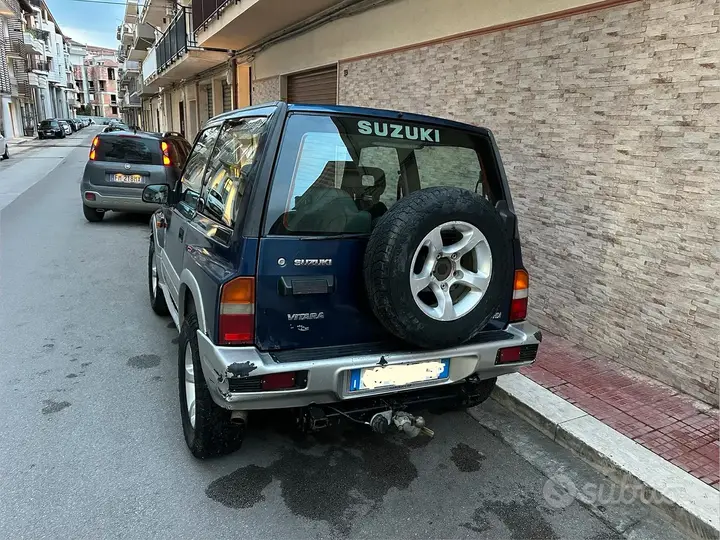 Suzuki Vitara 2004 photo 3