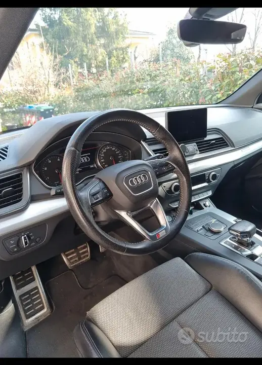 Audi Q5 2017 photo 2