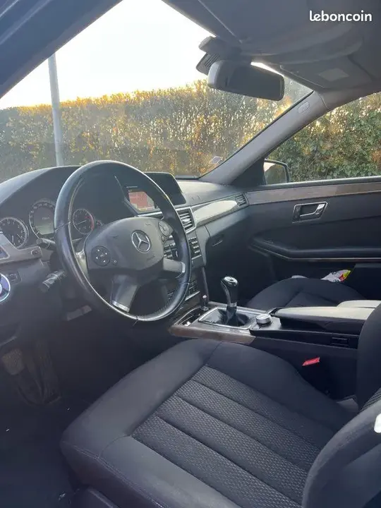 Mercedes-Benz C-Class 2010 photo 3