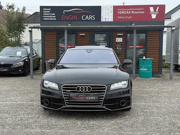 Audi A7 2013 photo 2