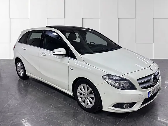Mercedes-Benz B180 2012 photo 4