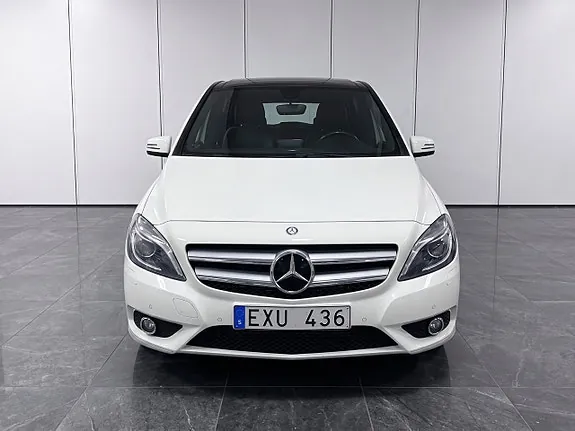 Mercedes-Benz B180 2012 photo 5