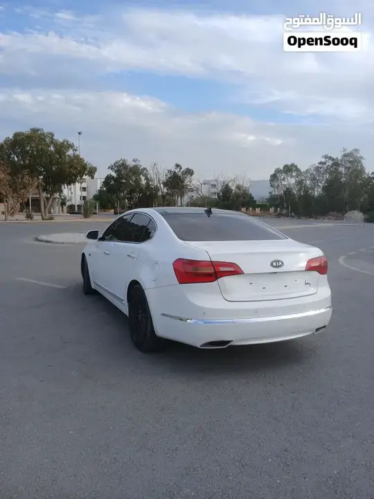 Kia Cadenza 2010 photo 4