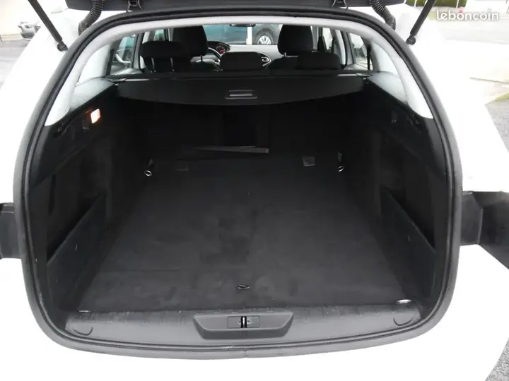 Peugeot 308 2016 photo 5