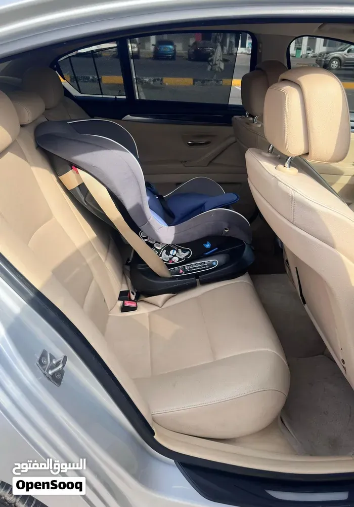 BMW 5 Series 2012 photo 4