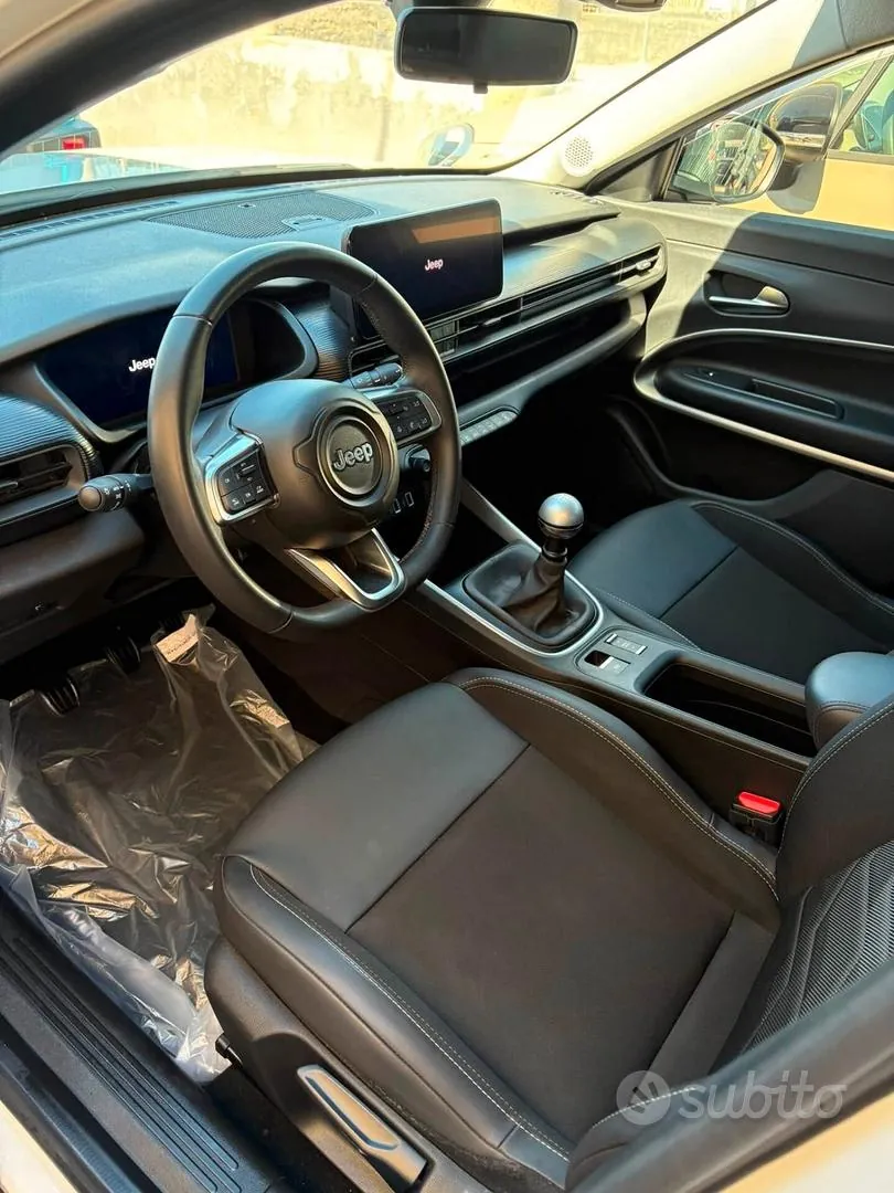 Jeep Avenger 2024 photo 4