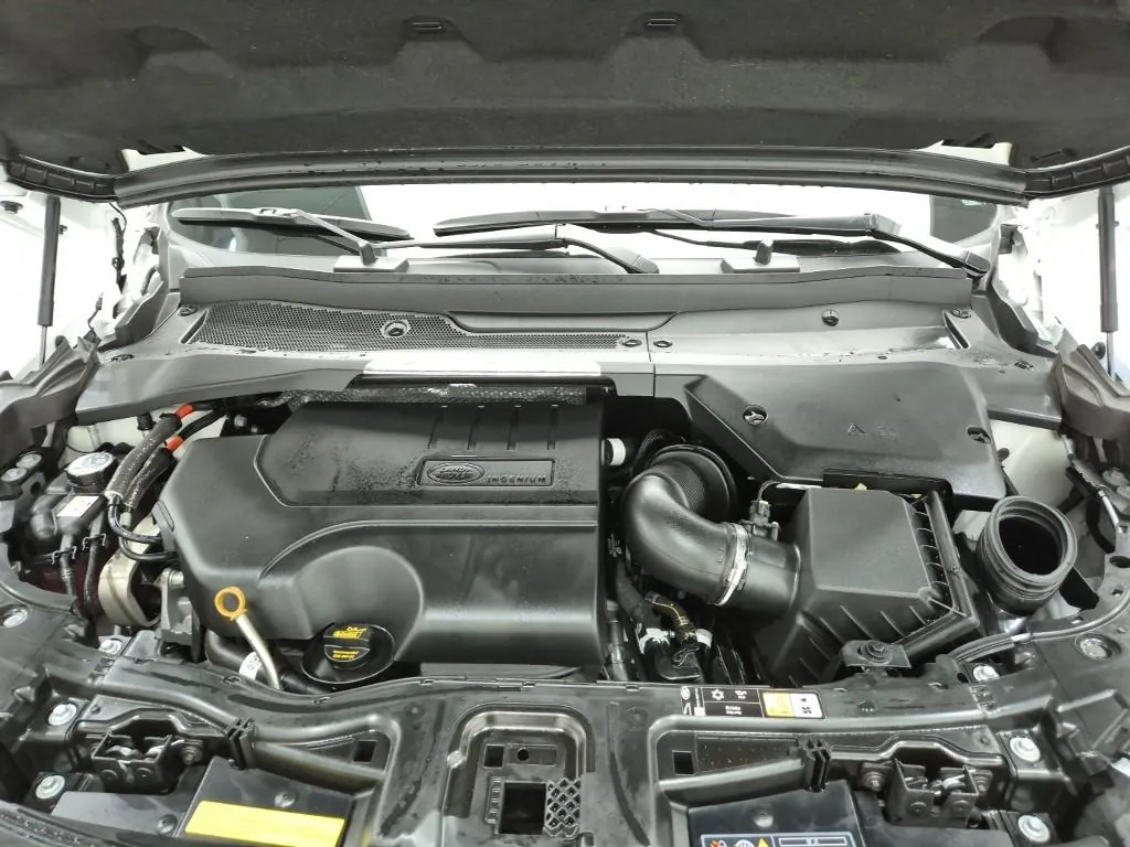 Land Rover Discovery Sport 2025 photo 5