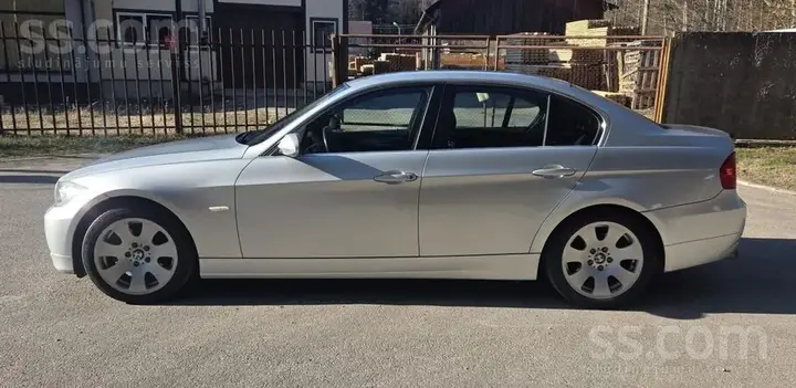 BMW 325I