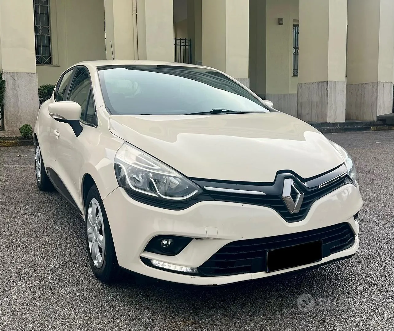 Renault Clio 2017 photo 2