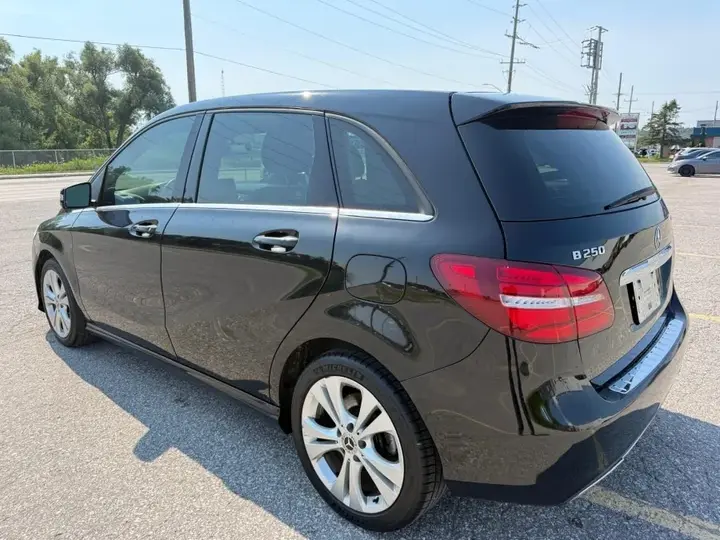 Mercedes-Benz B-Class 2018 photo 5