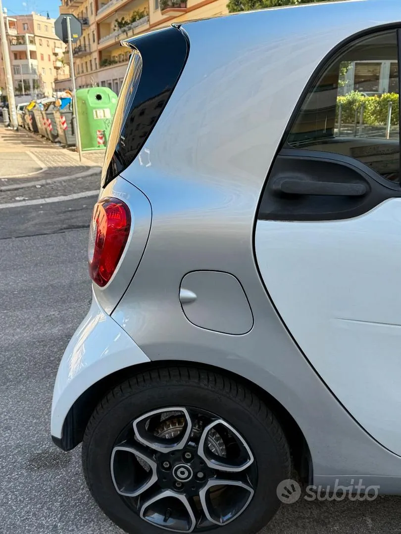 Smart Fortwo 2017 photo 2