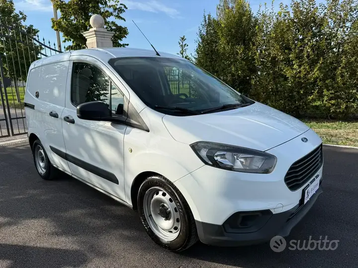 Ford Transit Courier 2019 photo 3