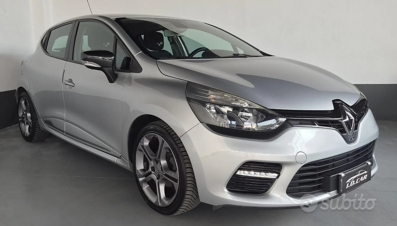 Renault Clio 2016 photo 2