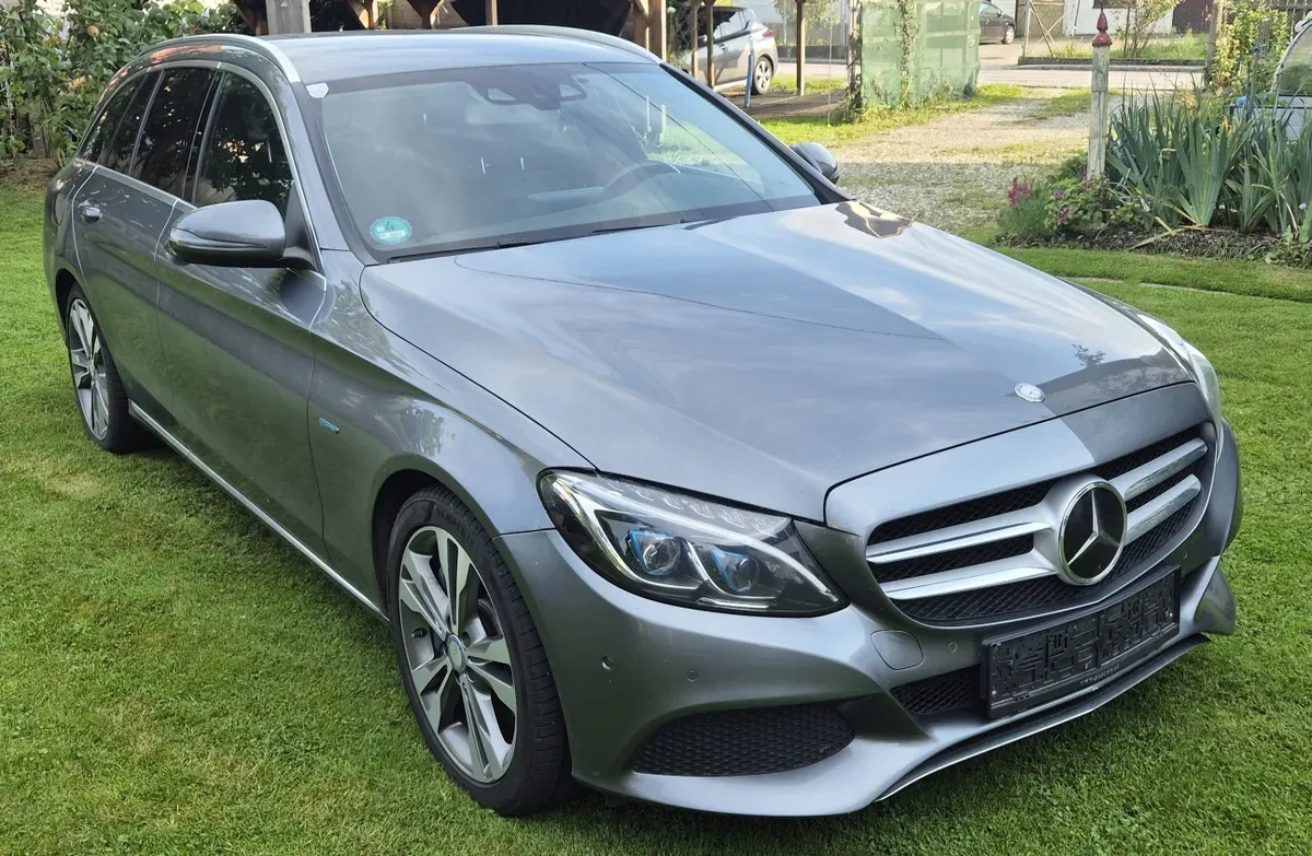 Mercedes-Benz C-Class 2016 photo 2