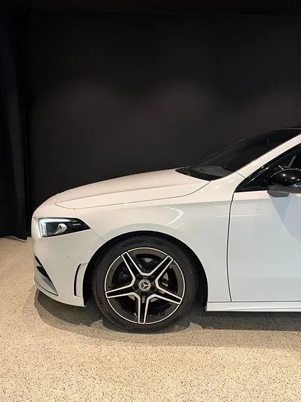 Mercedes-Benz A200 2019 photo 5