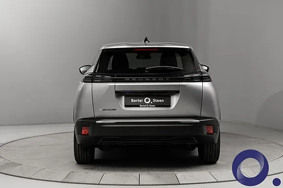 Peugeot E-2008 2026 photo 3