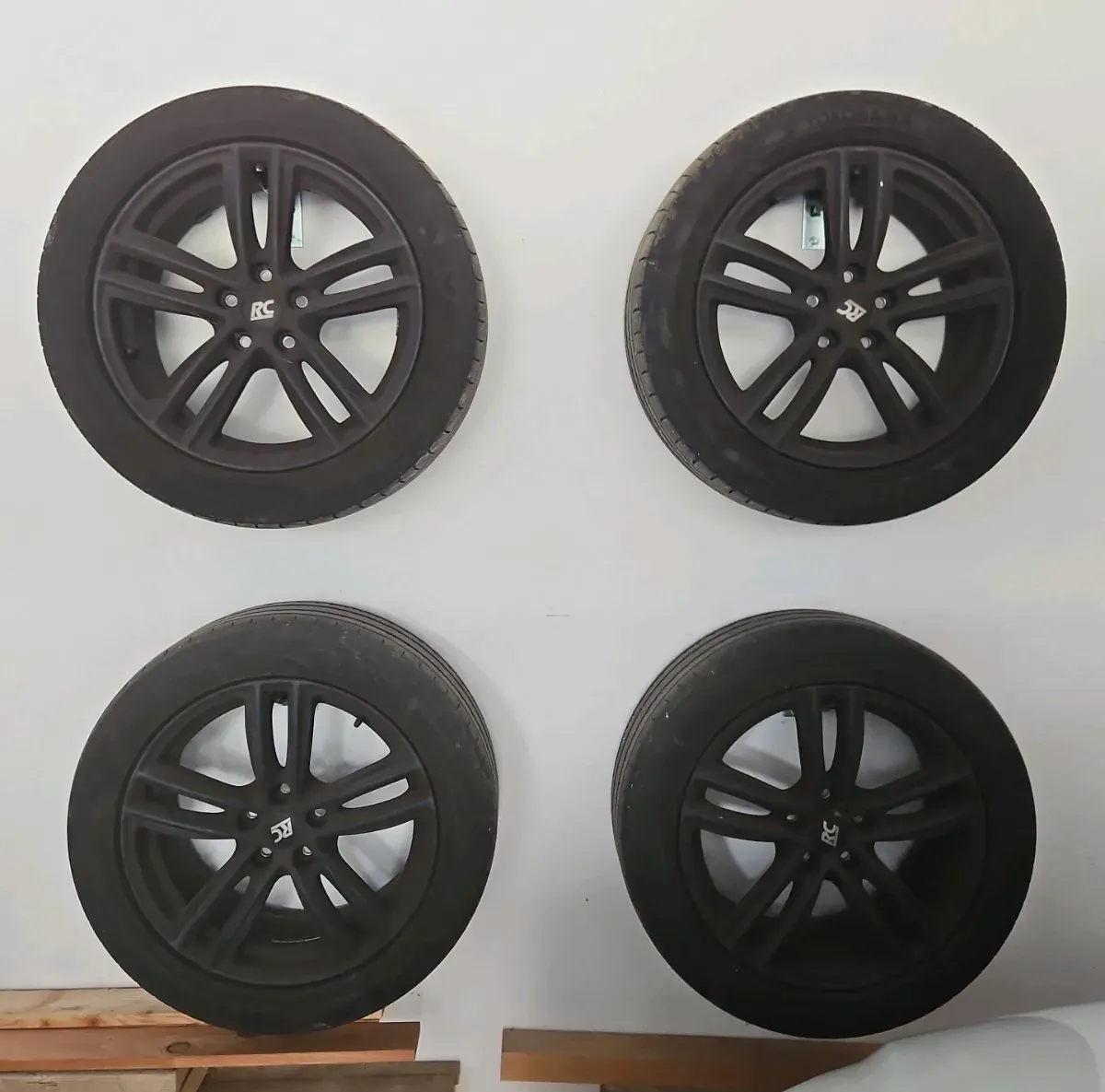 Ford S-Max 2012 photo 3
