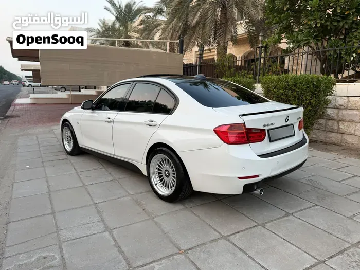 BMW 3 Series 2012 photo 2