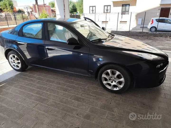Alfa Romeo 159
