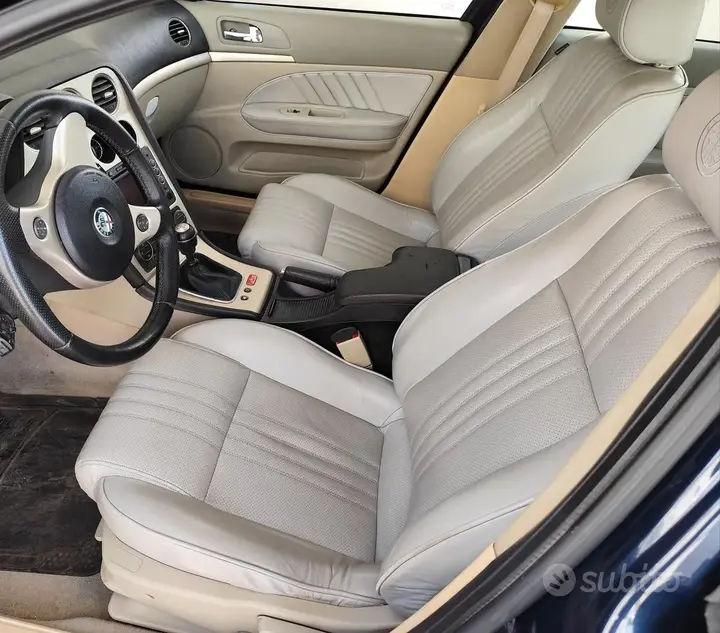 Alfa Romeo 159 2007 photo 5
