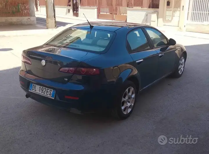 Alfa Romeo 159 2007 photo 2