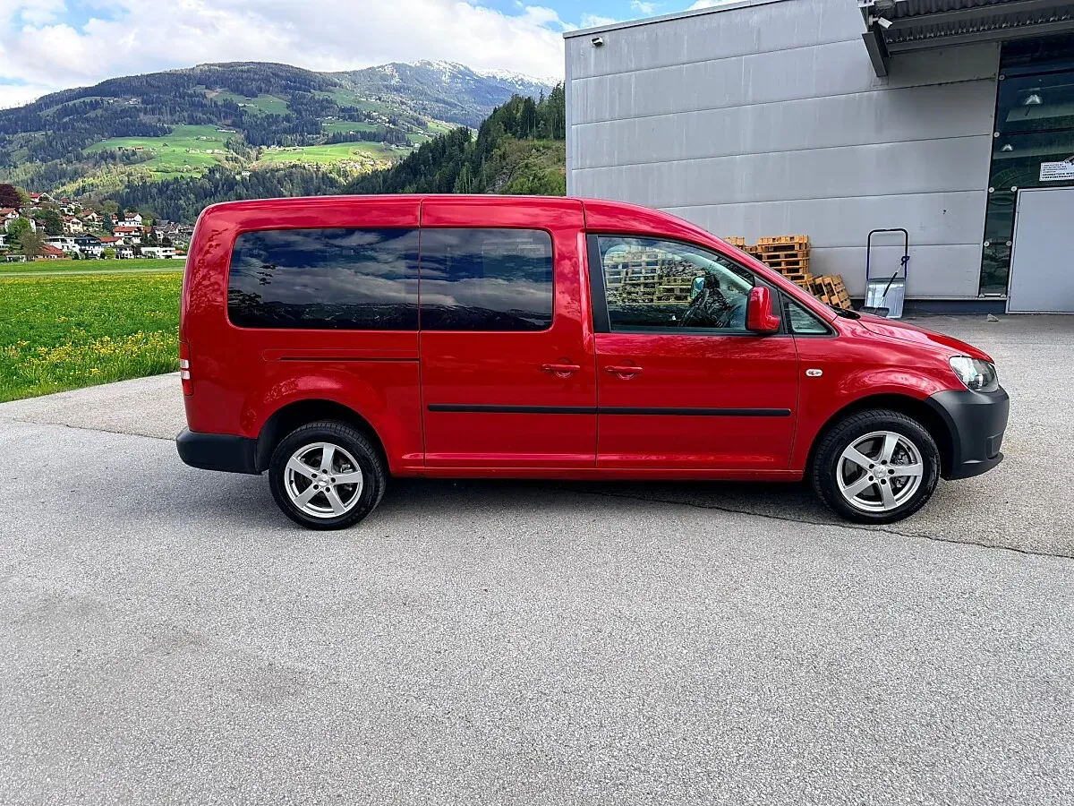 Volkswagen Caddy 2012 photo 2