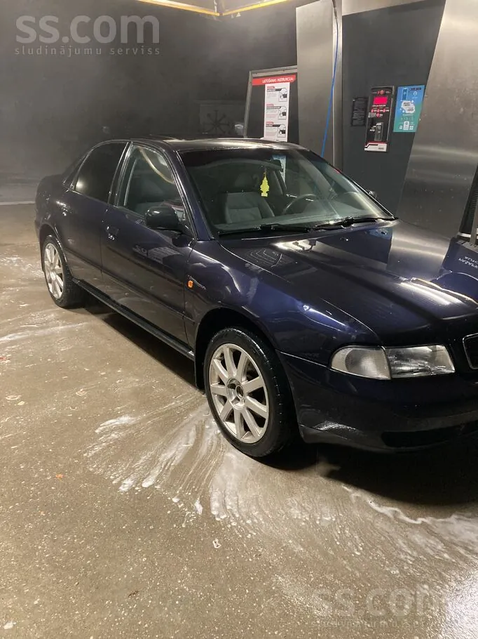 Audi A4 1996 photo 3