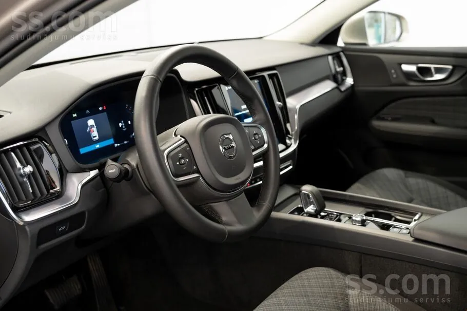 Volvo V60 2024 photo 5