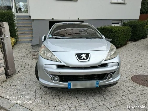 Peugeot 207 2006 photo 3