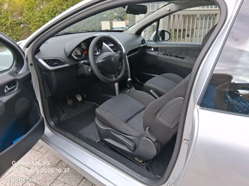 Peugeot 207 2006 photo 4